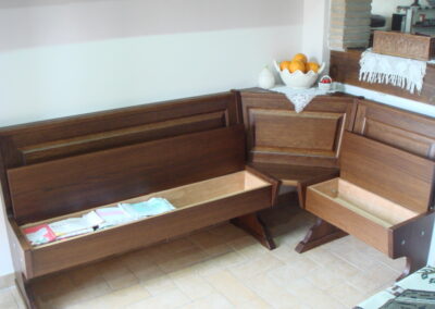 Giropanche in Legno con Vani Contenitori